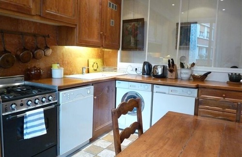 Val-de-Grace Apartment | Elegant Comfort at Le Latin in the Heart of Left Bank