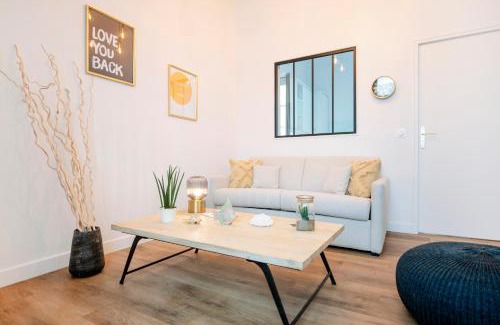 Sens Apartment | Family-Friendly Le Laurencin Sens - Heart of the City