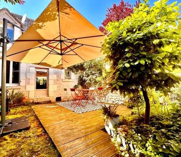 Chedigny House | Experience Oceanfront Bliss at Le Lavoir aux Roses
