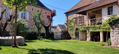 Laives Apartment | Top-Rated Gîte Le Lavoir - Family-Friendly Retreat in Laives