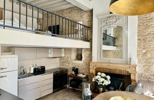 Old Town Apartment | Experience Historic Elegance at Le Lion des Ducs, Dijon