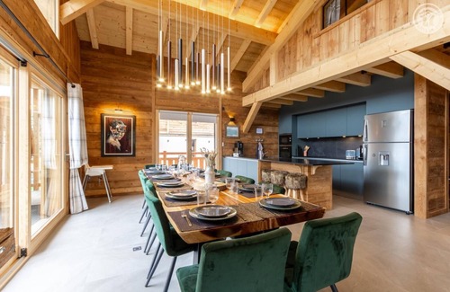 Crest-Voland House | Discover LE Lodge Charvin - Crest Voland with Spa & Breakfast