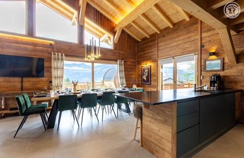 Crest-Voland House | Discover LE Lodge Charvin - Crest Voland with Spa & Breakfast