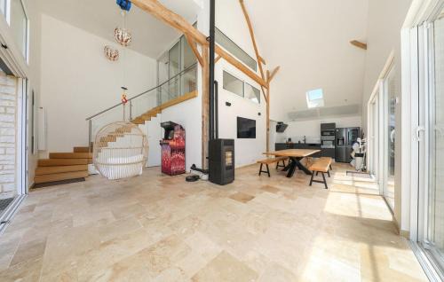 Leglantiers House | Indulge in Le Loft de la Grange: 4-Star Pet-Friendly Retreat