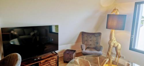 Sene Apartment | Oceanfront Bliss at LE LOFT with 8.4/10 Guest Rating