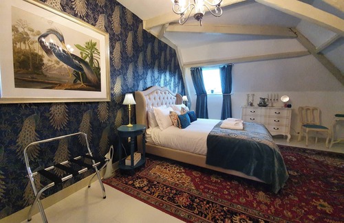 Epargnes Bed & Breakfast | Experience Comfort at Le Logis d'Epargnes with Pool & Spa
