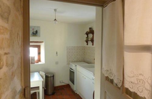 Vic-le-Comte House | Family-Friendly Retreat at Le Logis d'Hortense - 9/10 Rated