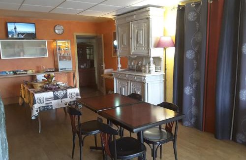 Saint-Nabord Hotel | Discover Le Logis du Pré Braheux: Pet-Friendly Retreat