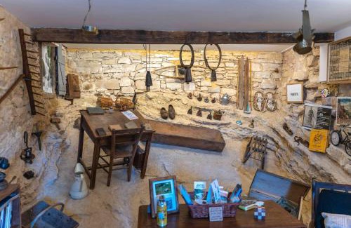 Saint-Marcet House | Le Logis du Rocher