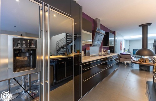 La Gare Apartment | Discover Le Loly in Clermont Ferrand: Family & Pet Friendly