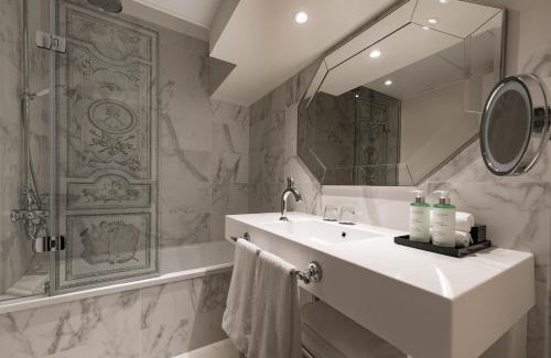 Saint-Louis Hotel | Elegant Mgallery Le Louis Versailles Château with Spa & Views