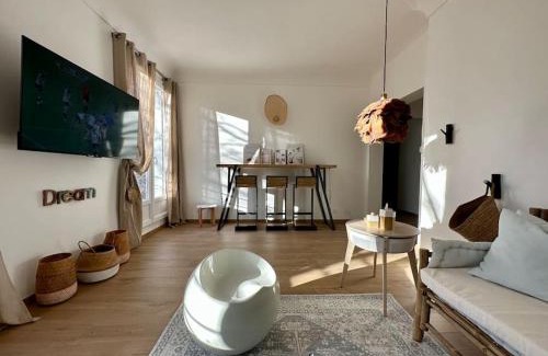 Cadereau Apartment | Family-Friendly Retreat at Le LUTZ - 4-Star Stay, Rated 9.7