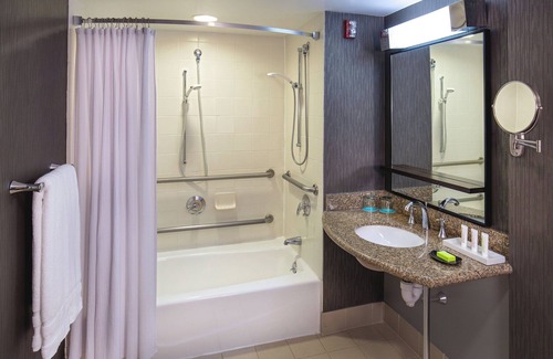 Central Square Hotel | Discover Le Méridien Boston Cambridge: Rated 9/10 for Relaxation