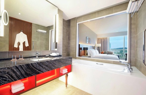 Putrajaya Hotel | Experience Elegance at Le Méridien Putrajaya, 5-Star Retreat