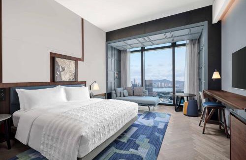 Bao'an Hotel | Elegant Stay at Le Méridien Shenzhen, Bao'an - 5 Star Comfort
