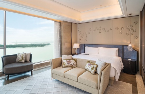 Wujiang Hotel | Elegant Le Méridien Suzhou with Spa and Pool Access