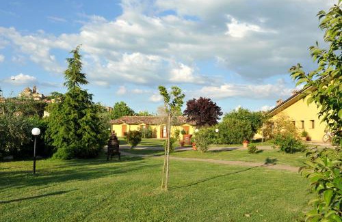 Contrada Fontivegge Hotel | Unforgettable Stays at Le Macerine with Ocean Views