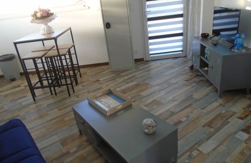 La Chaume Apartment | Ideal Stay: Le Mana Apartments Steps from La Chaume Beach