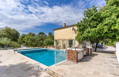 Flassans-sur-Issole House | Pet-Friendly Le Manoir De Flassans with Oceanfront Views