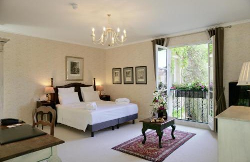 Gressy Hotel | Relax at Le Manoir de Gressy with Ocean Views & Spa