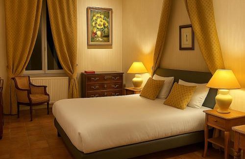 Lisle-sur-Tarn Hotel | Discover Le Manoir de Lisle: Oceanfront Bliss Awaits