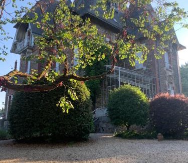 Bouere House | Discover Le Manoir des Rochers: Oceanfront Bliss Awaits