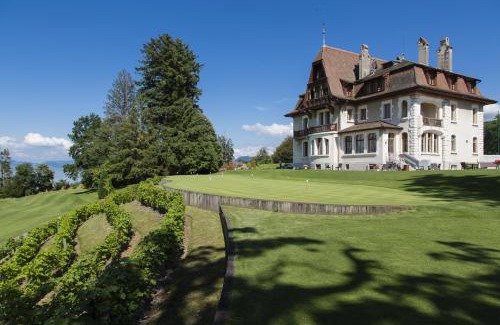 Publier Bed & Breakfast | Discover Le Manoir du Golf: Wheelchair Accessible Retreat