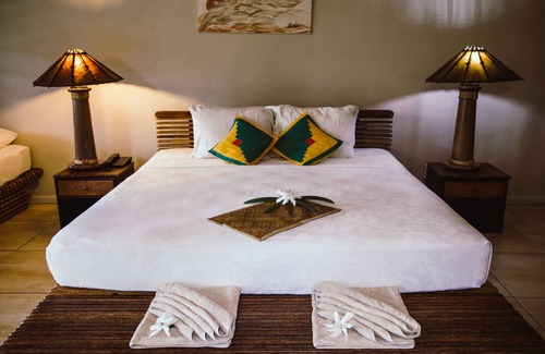 Apia Hotel | Discover Le Manumea Resort: Pool, Restaurant & Family Fun