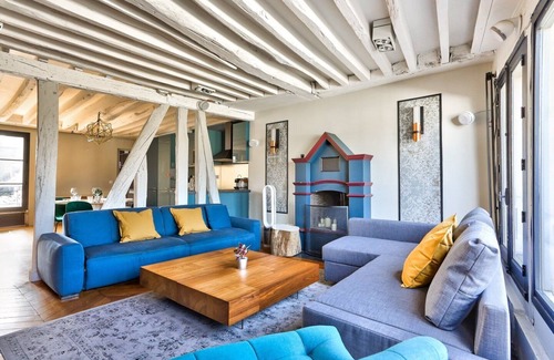 Arsenal Apartment | Discover Le Marais: Terrace Apartment in Paris