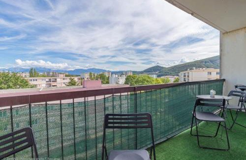 Annemasse Apartment | Modern Retreat at Le Marbré with Breakfast Included