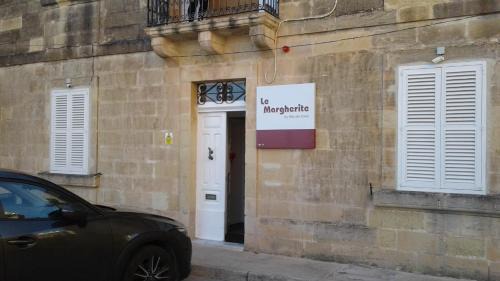 Kalkara House | Discover Le Margherite: Family-Friendly & Accessible Stay