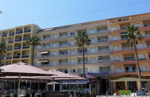 Mediterranee Apartment | Oceanfront Retreat at Le Marigny with Spa & Breakfast