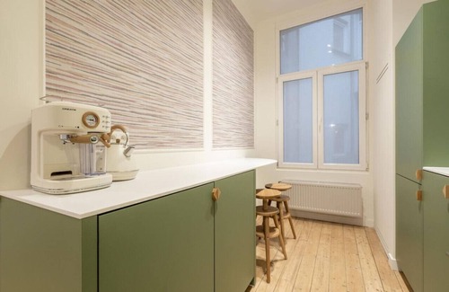 Brederode Apartment | Top-Rated Le Marnix by SHWAY Antwerp with Family-Friendly Perks