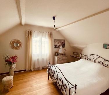 Vendat Bed & Breakfast | Experience Oceanfront Bliss at Le Mas aux Papillons