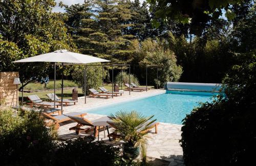 Cavaillon Bed & Breakfast | Experience Le Mas de la Terre: Oceanfront Retreat Awaits