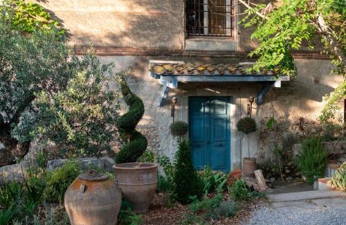 Bages Bed & Breakfast | Beautiful Le Mas de la Prade with Oceanfront Pool Retreat