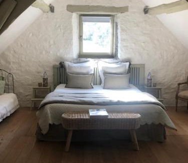 Saint-Cirq-Lapopie Bed & Breakfast | Exceptional Oceanfront Escape at Le Mas de Laval