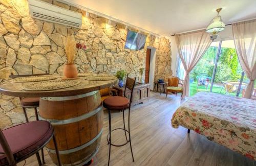 Le Cannet-des-Maures Apartment | Le Mas de Provence