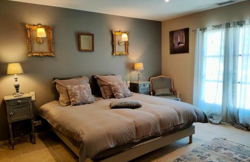 Roussillon Bed & Breakfast | Experience Bliss at Le Mas de Roussillon - 9.5/10 Rated