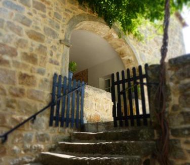 Saint-Paul-le-Jeune Bed & Breakfast | Explore Oceanfront Comfort at Le Mas des Monèdes