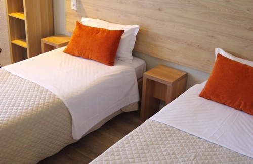 Fourques Hotel | Experience Relaxation at Le Mas des Ponts d'Arles Hotel