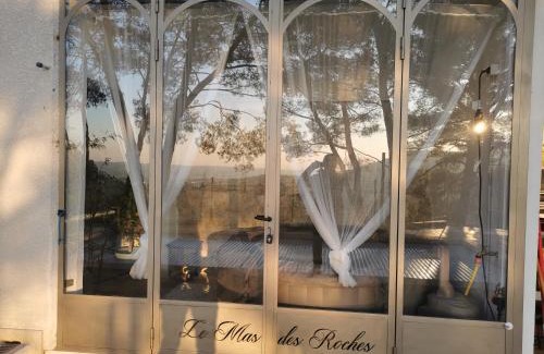 Velaux House | Discover Le Mas des Roches: 5-Star Oceanfront Retreat