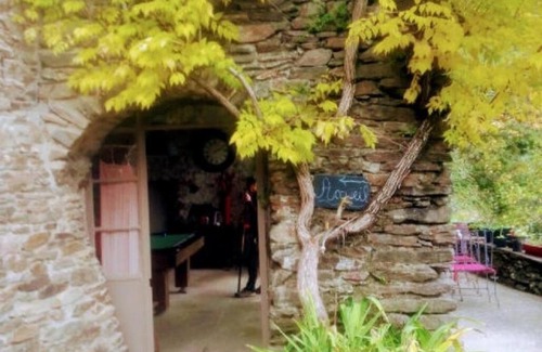 Chambon Bed & Breakfast | Idyllic Stay at Le Mas des Sources Cévenol with Pool
