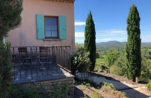 Merindol-les-Oliviers House | Relax at Le Mas du Rocher with Pool & Hot Tub Access
