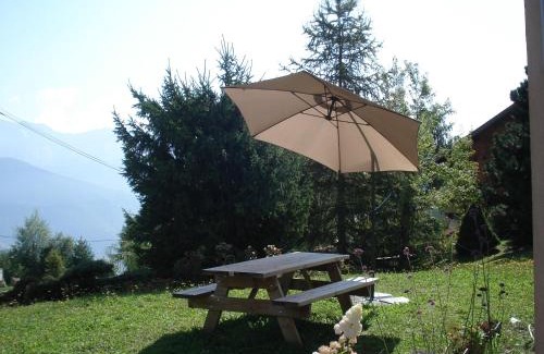 Les Bottieres Apartment | Family-Friendly Retreat at Le Maurillon - Rated 9/10!