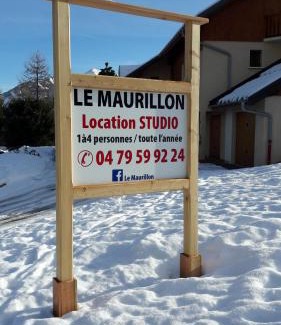 Les Bottieres Apartment | Family-Friendly Retreat at Le Maurillon - Rated 9/10!