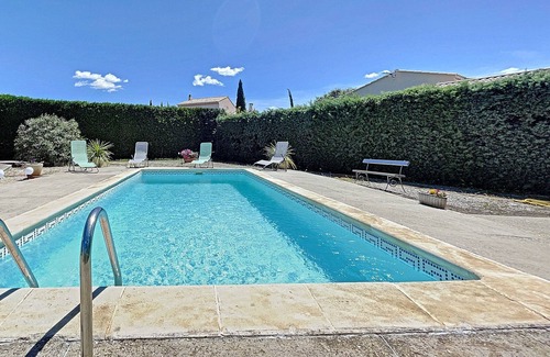 Mazan House | Exclusive House with Private Spa and Pool Retreat