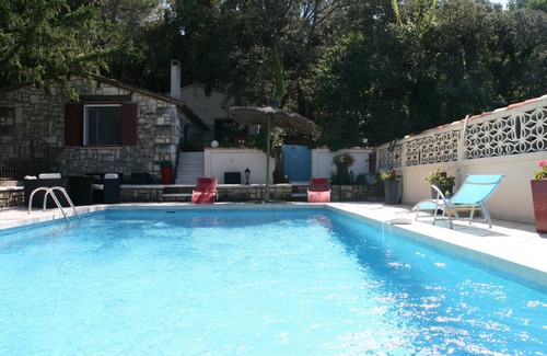 Comps Cottage | Discover Le Mazet de Soulain: Poolside Retreat Awaits