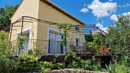 Blauzac House | Experience Le Mazet Joséphine: 4-Star Oceanfront Escape