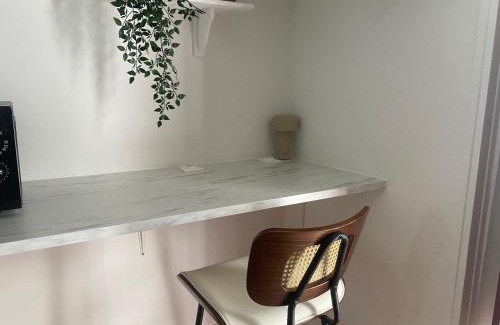 Quartier Bretagne Apartment | Le Mercœur - studio cosy - hyper centre Nantes